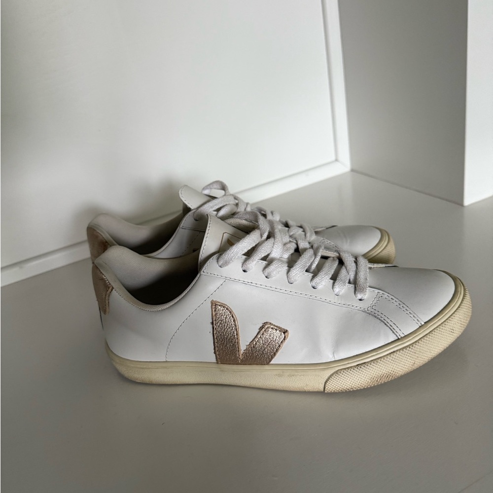 Veja Cream and Tan Sneakers - Picture 8 of 15